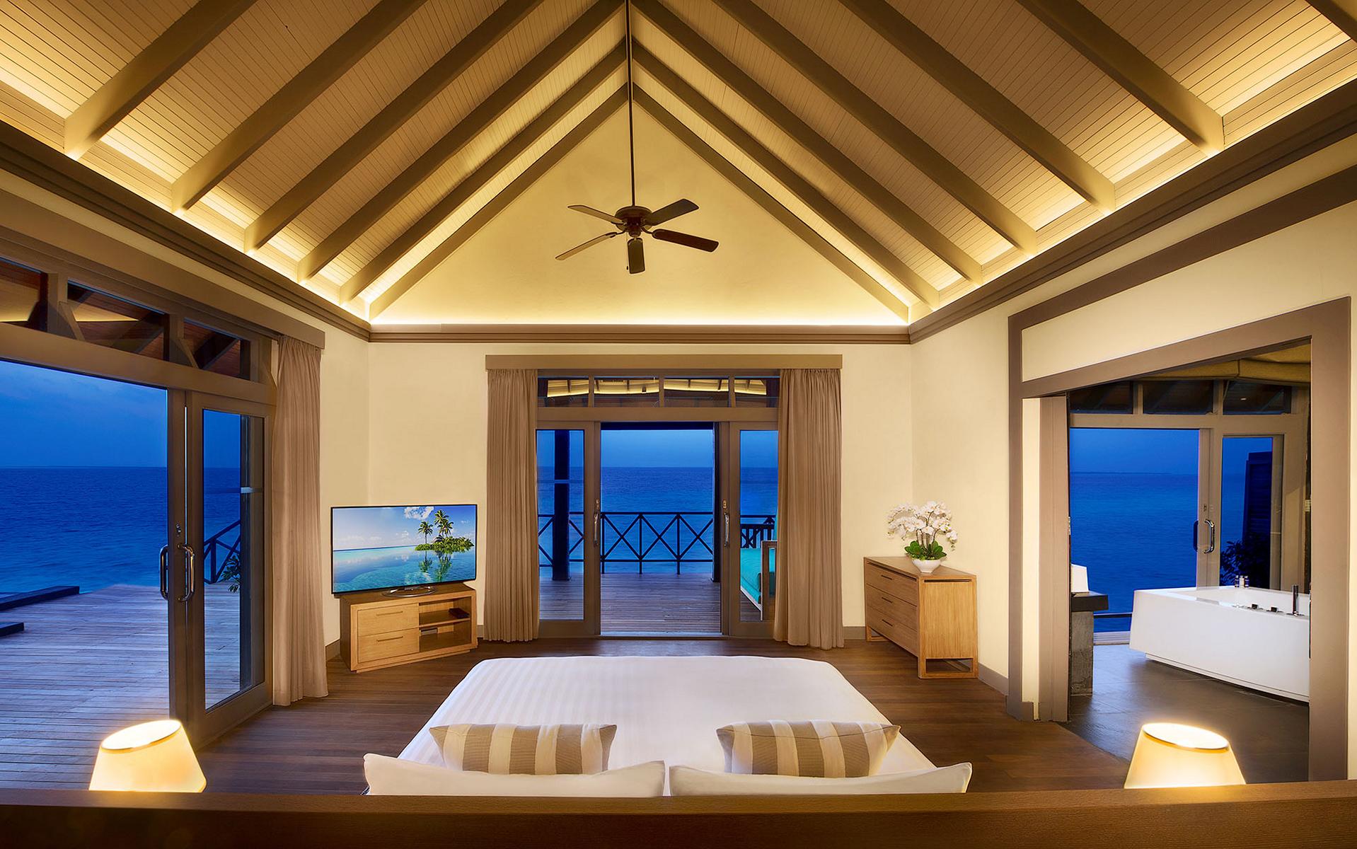 HoneyMoon_JA_Manafaru-Grand-Water-Two-Bedroom-Suites-with-Private-Infinity-Pool